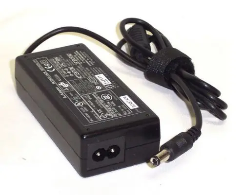 0C764N Dell 220-Watts Power Adapter with Power Cord for OptiPlex 745/755